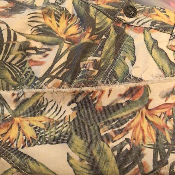 KUT FROM THE KLOTH Shorts Jane High Rise Tropical Blossom Size 14 - Picture 9 of 9